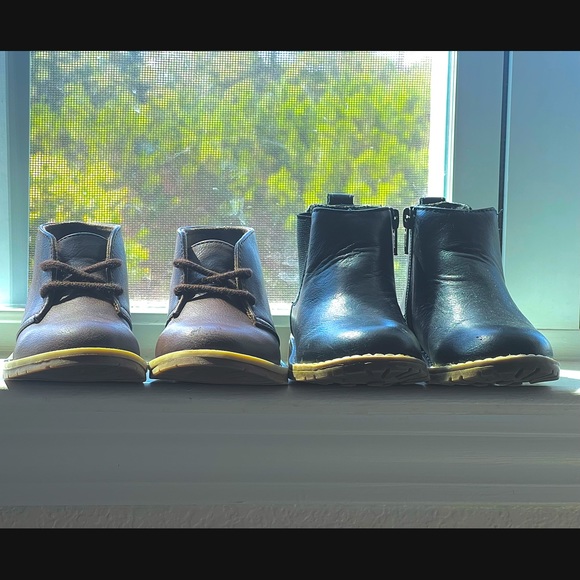 2 Pairs of Toddler Size 6 Leather Boots, 1 Brown 1 Black Different Styles - Picture 1 of 9